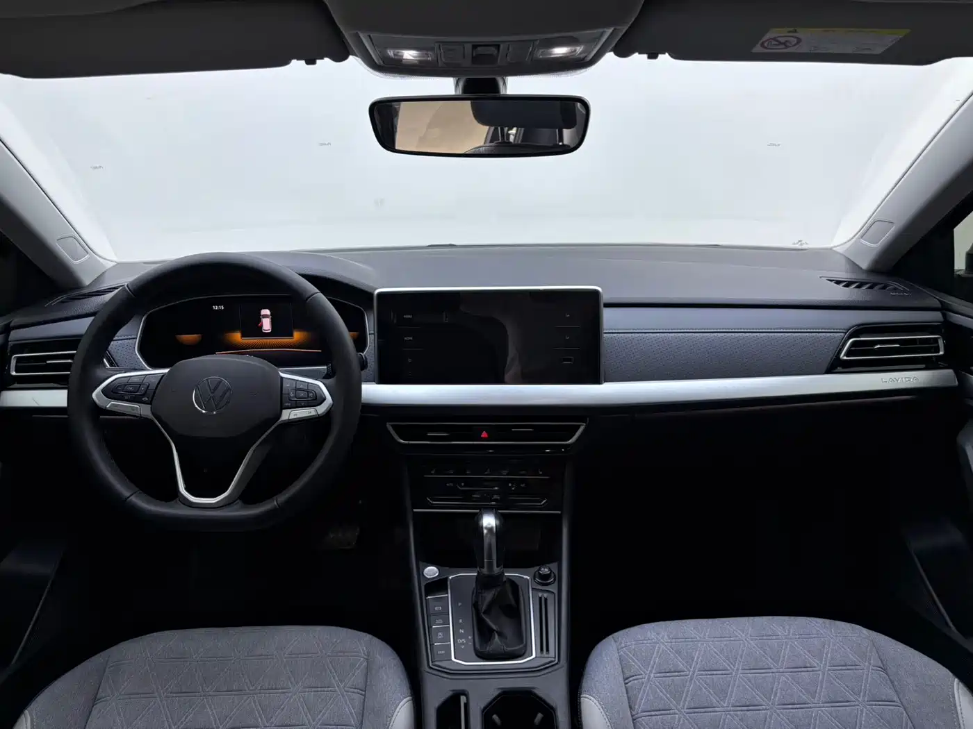 Volkswagen Lavida 2023 Model 280TSI DSG Eternal Edition фото 6