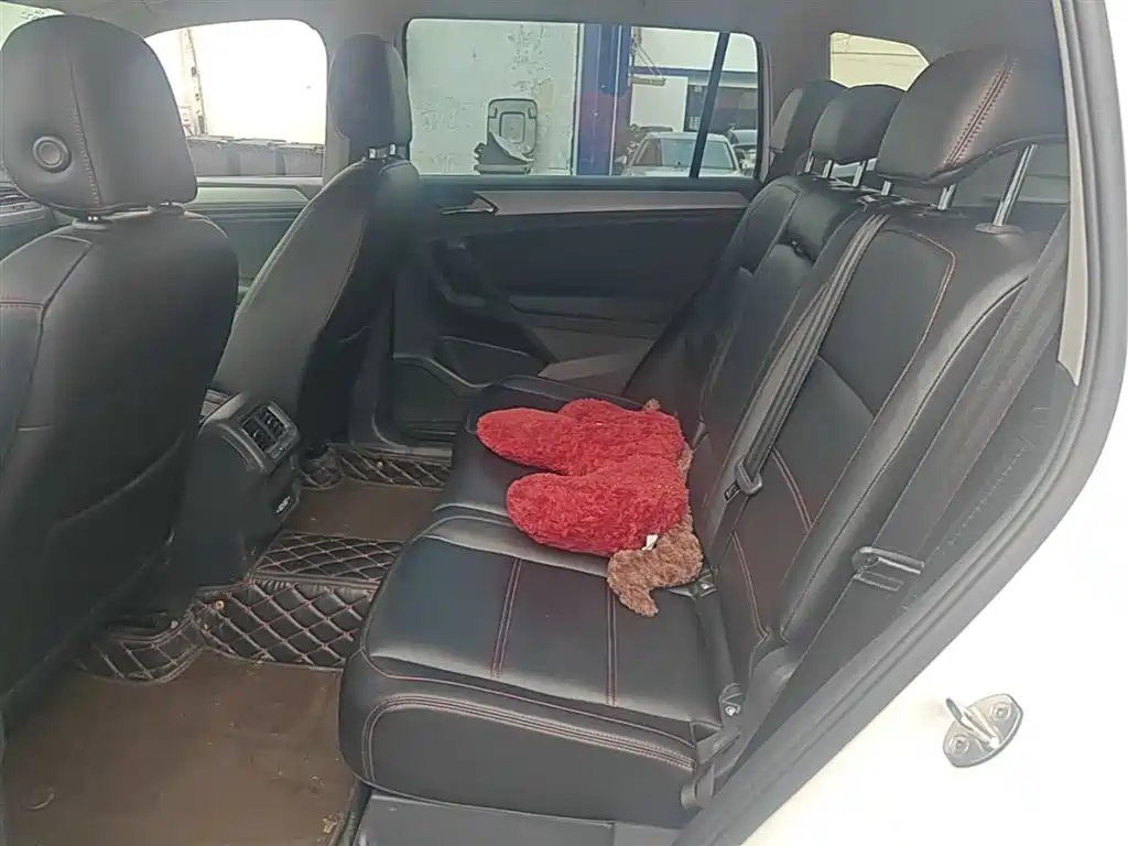Volkswagen Tiguan L 2020 330TSI Auto 2WD Trend China VI фото 17