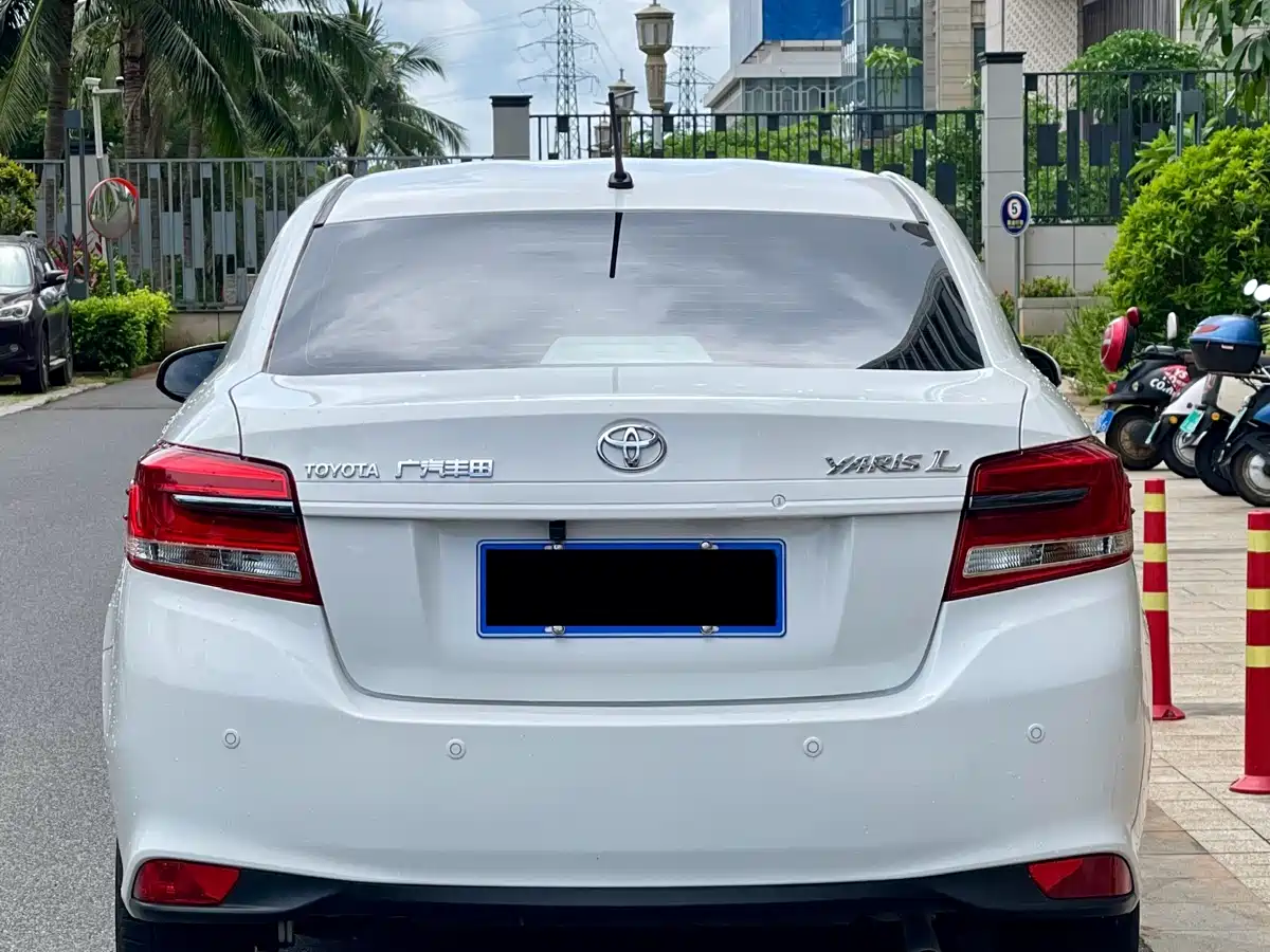 Toyota YARiS L Zhi Xiang 2021 1.5L CVT Leading Edition фото 8