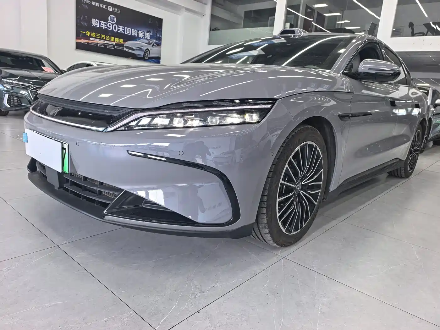 BYD Han 2025 2025 DM-i Smart Driving Edition 125KM LiDAR Flagship