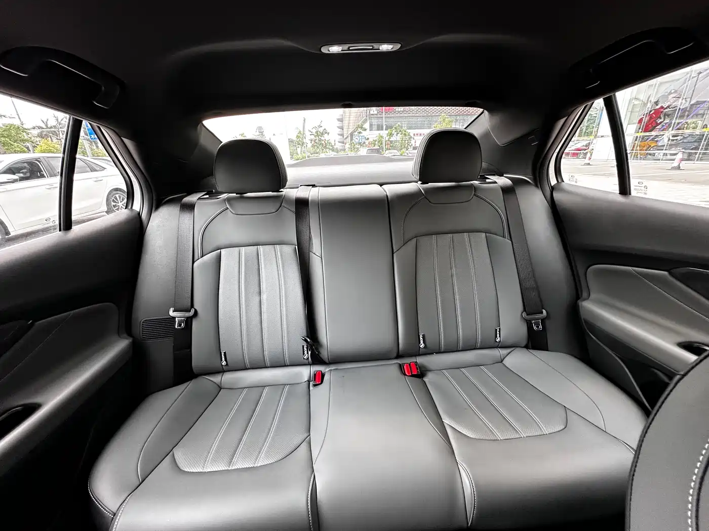 GAC Trumpchi Trumpchi Emkoo 2024 Model 270T DCT Shadow Leopard R-Style Edition фото 17