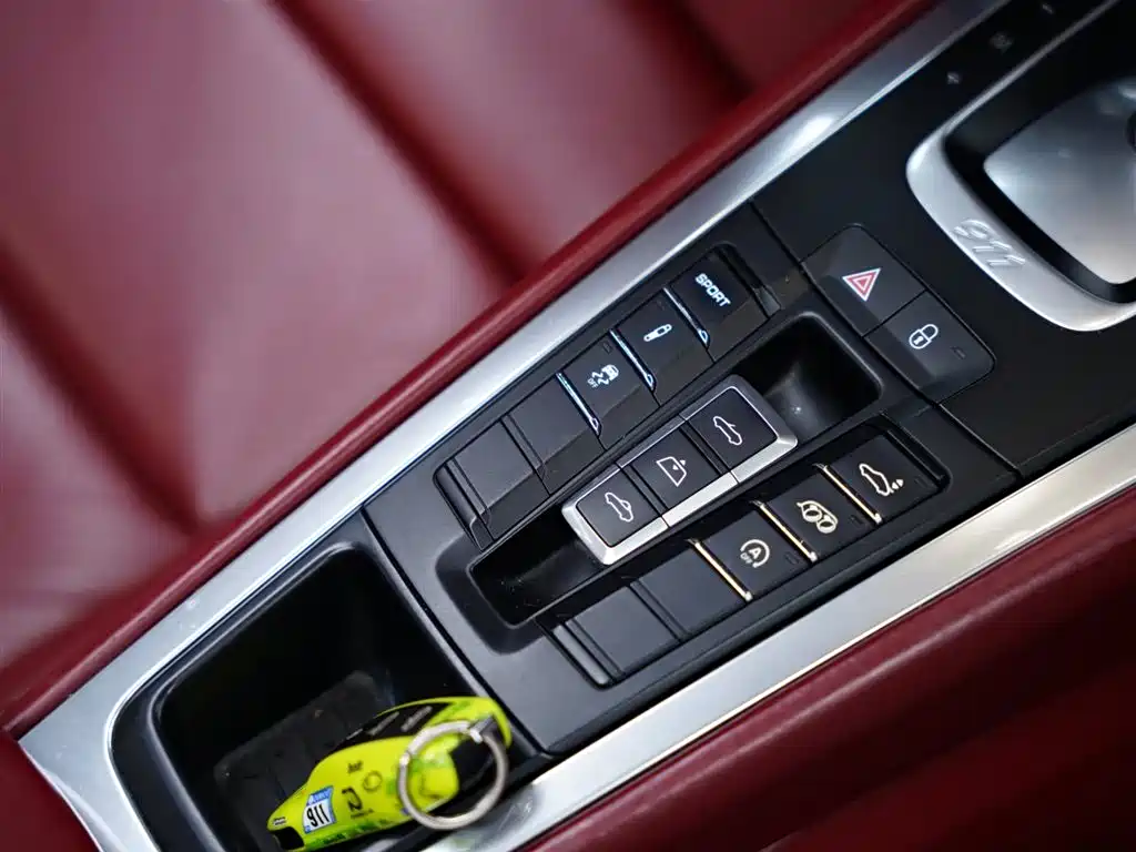 Porsche 911 2016 Carrera Cabriolet 3.0T фото 37