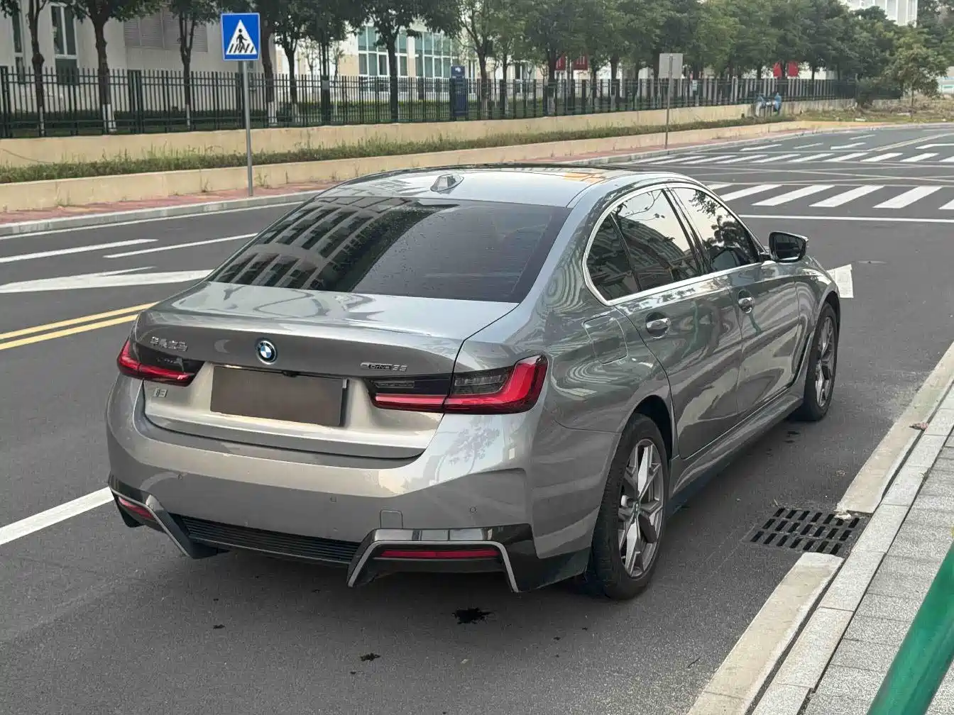 BMW i3 2022 eDrive 35 L фото 7