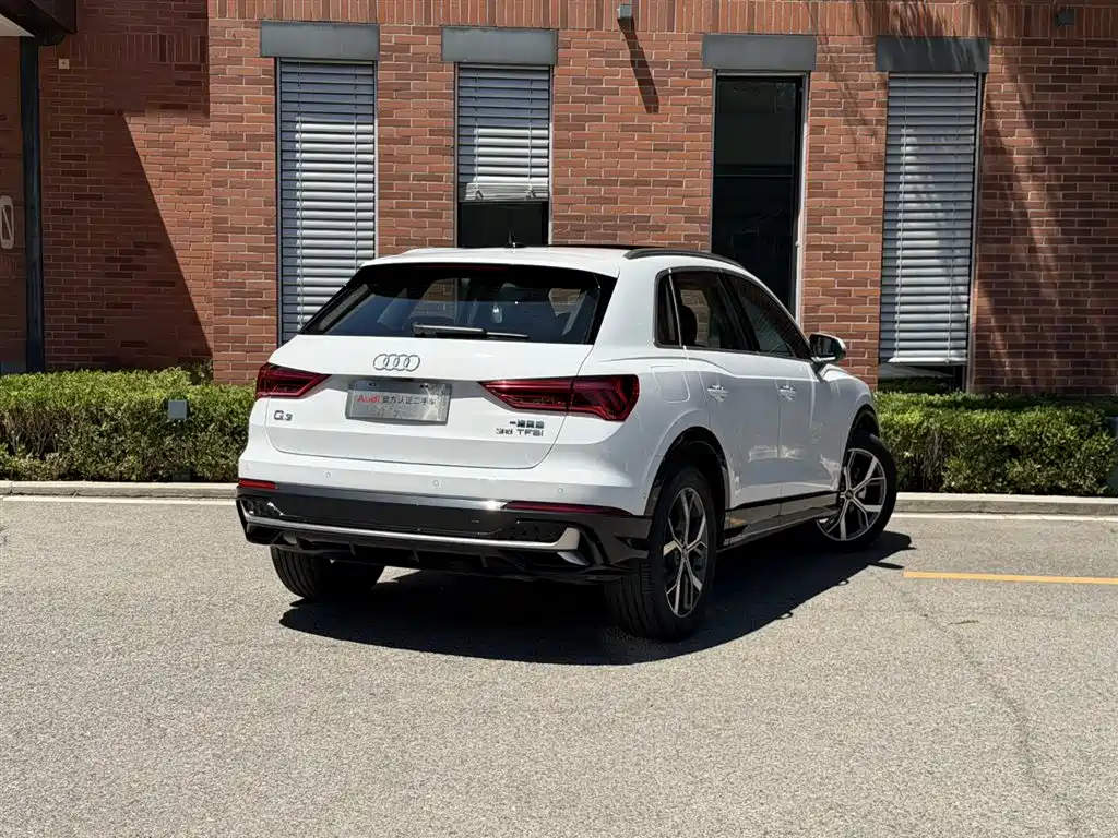 Audi Q3 2024 35 TFSI Fashion Elegance фото 7