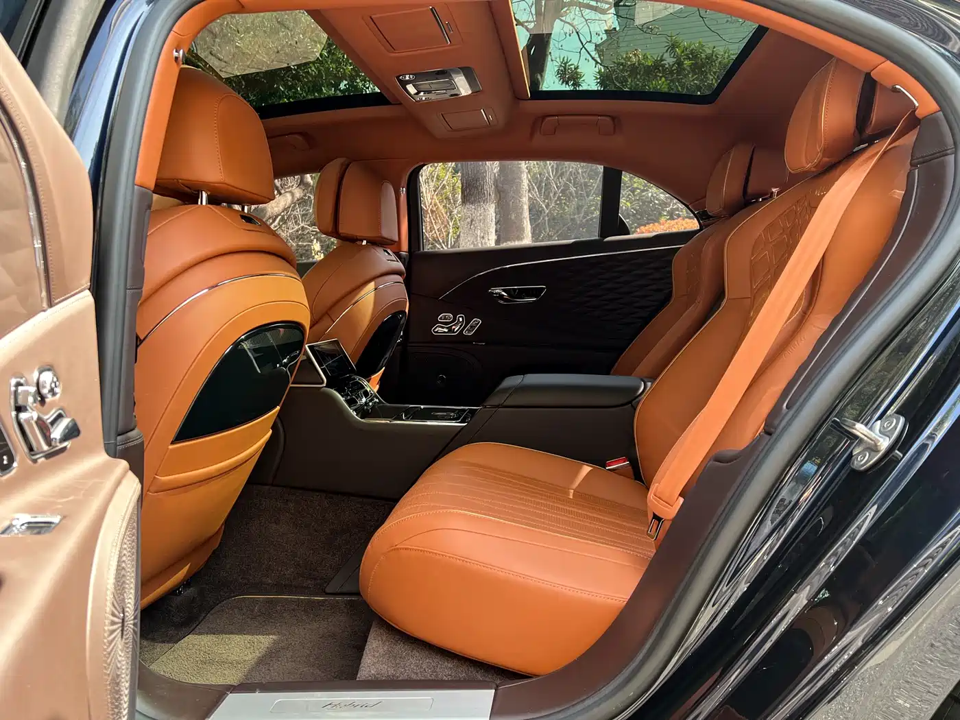 BENTLEY FLYING SPUR PLUG-IN HYBRID