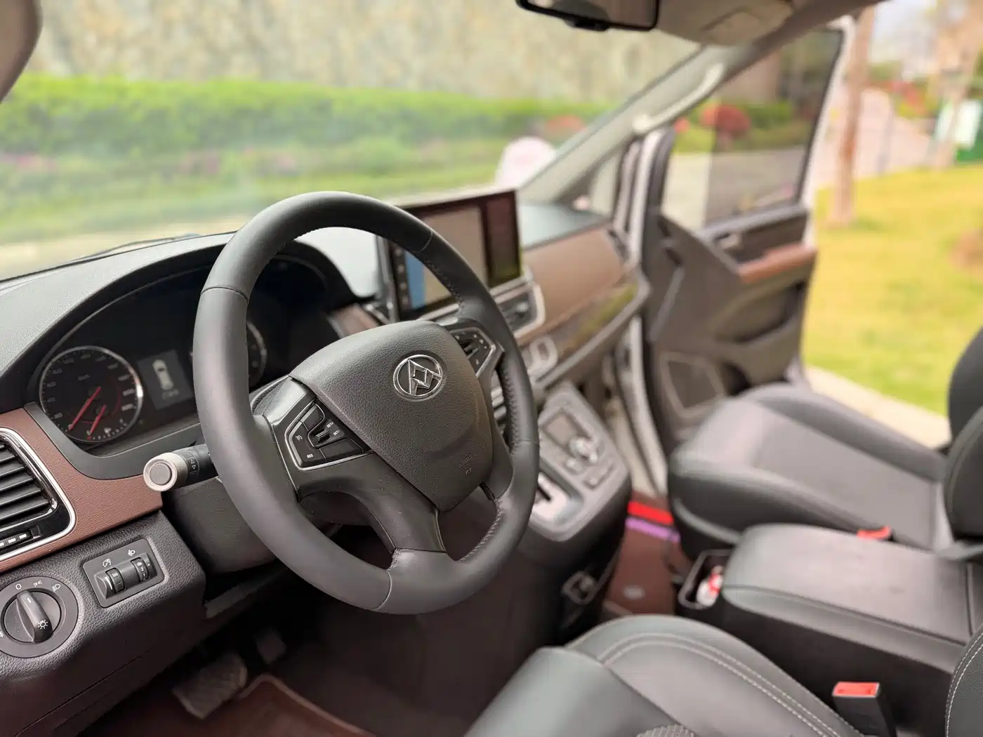 SAIC Maxus Maxus G10 2019 PLUS 2.0T Auto Elite China VI фото 36