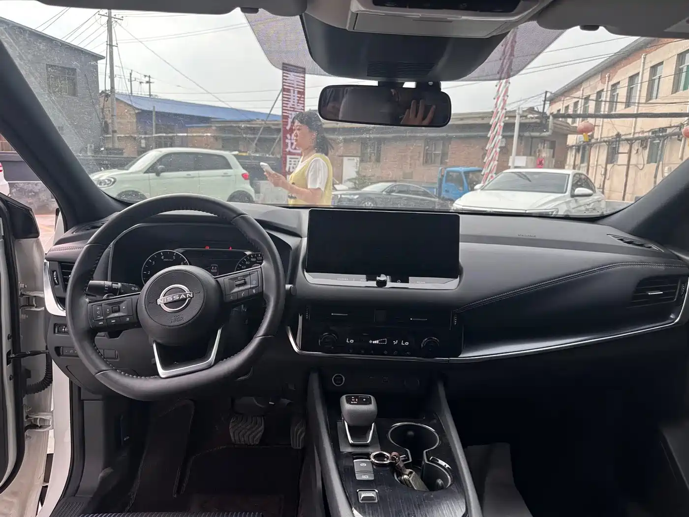 Nissan Qashqai 2023 Model 1.3T CVT Luxury Edition 10