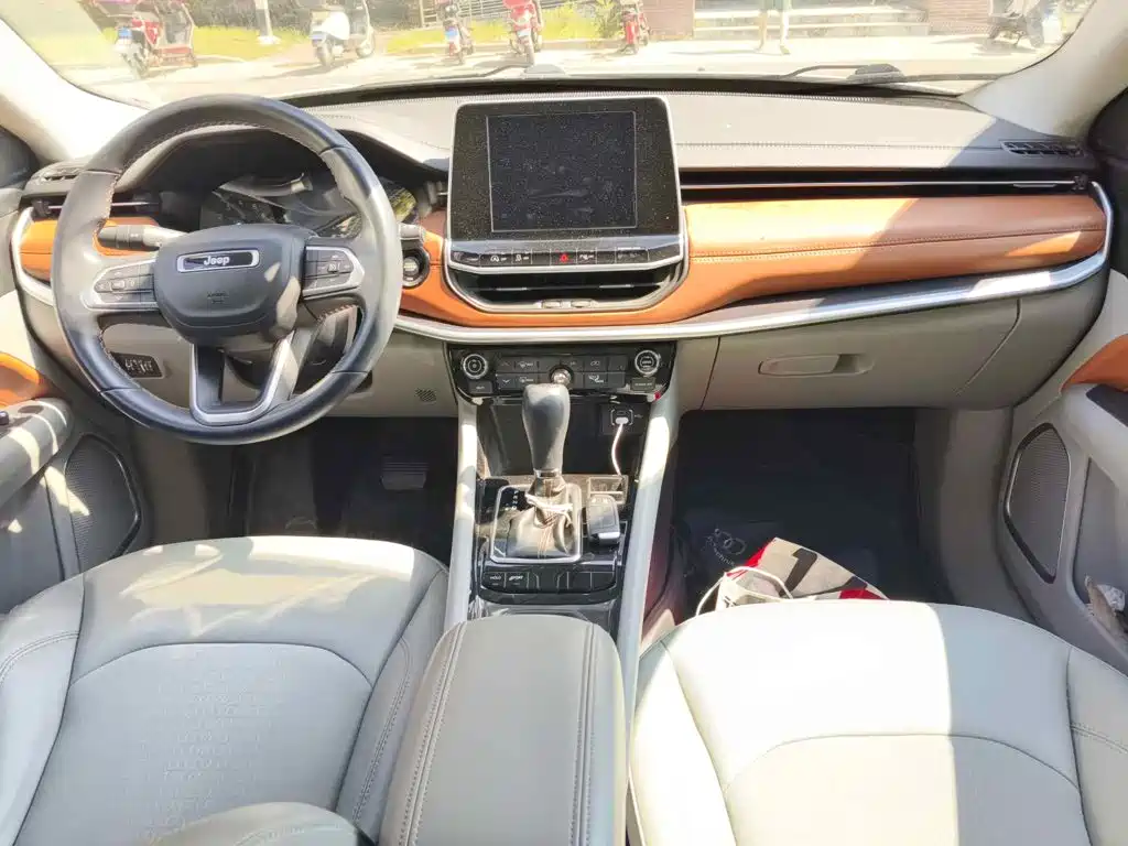 Jeep Compass 2022 2021 220T Automatic Leading Edition