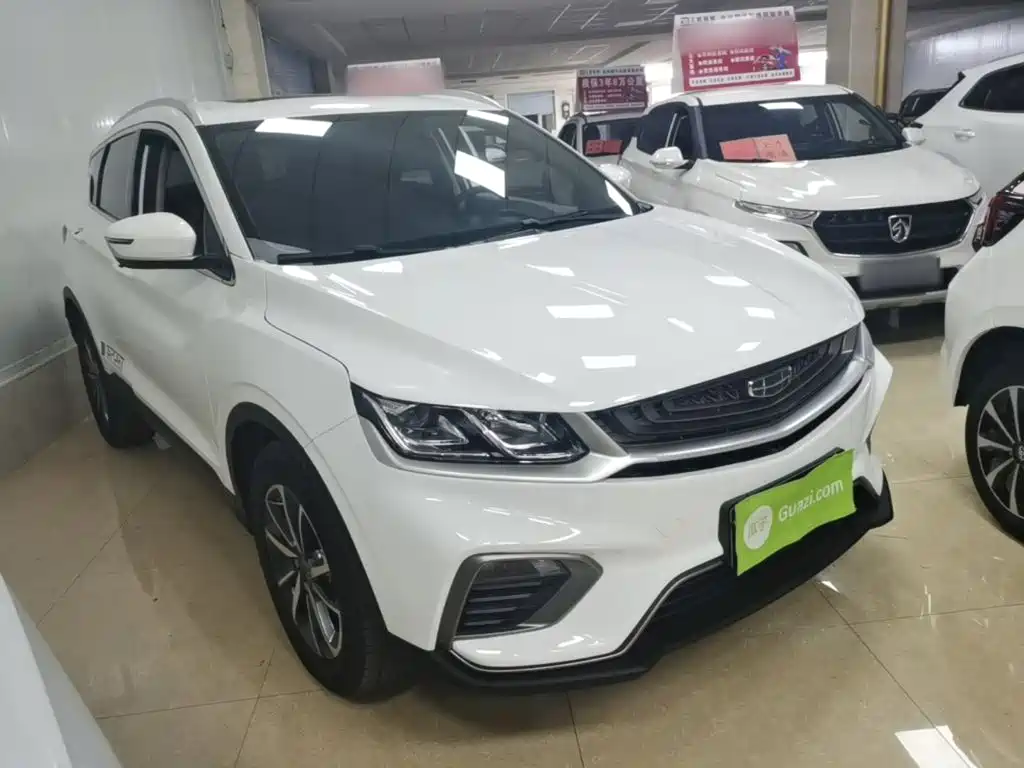 Фото 4 - Geely Coolray