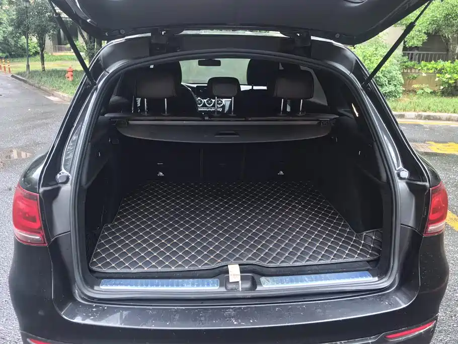 Mercedes-Benz GLC 2021 GLC 260 L 4MATIC Sporty фото 4