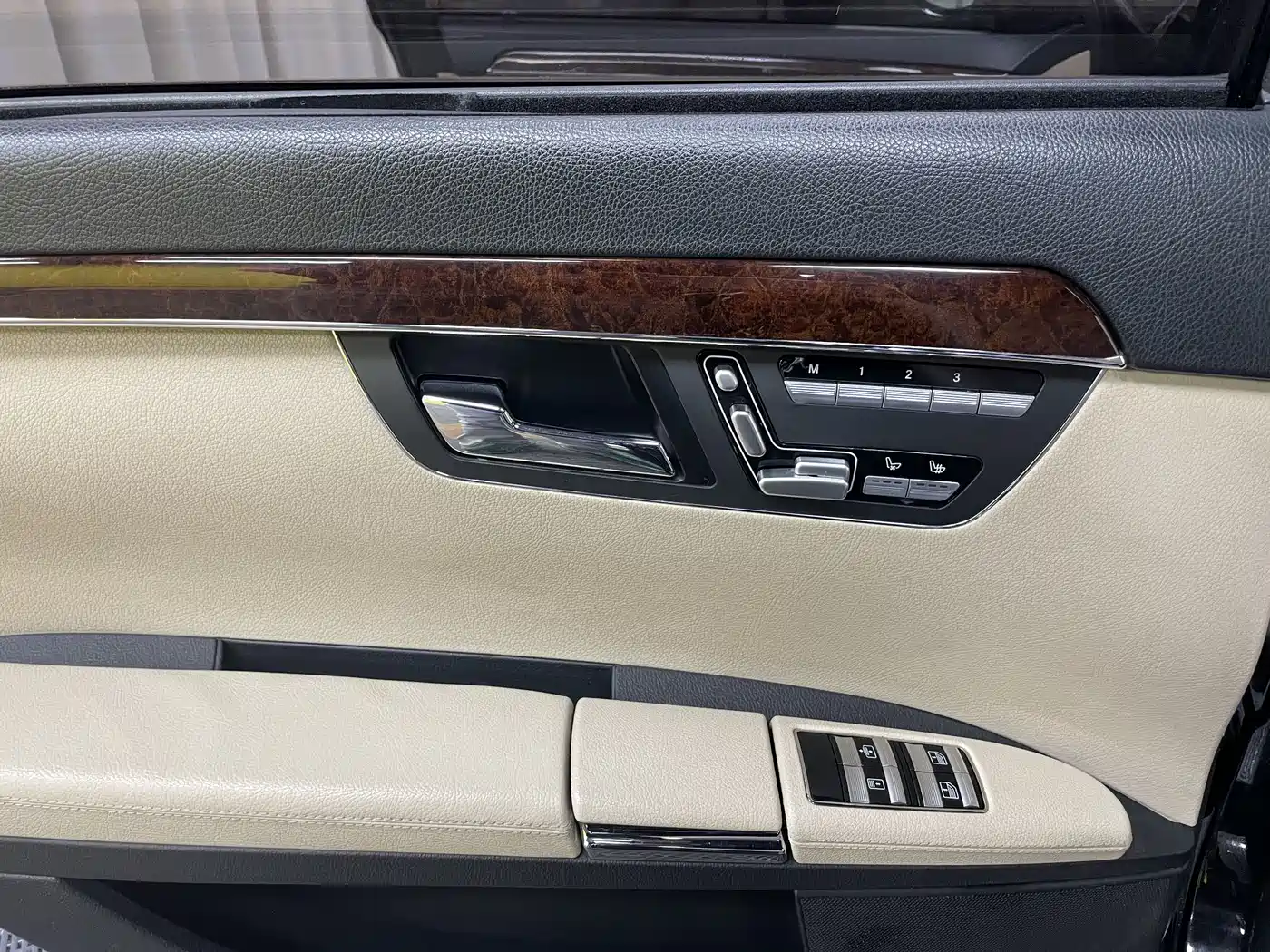 Mercedes-Benz S-Class 2008 Model S 500 L 4MATIC фото 35