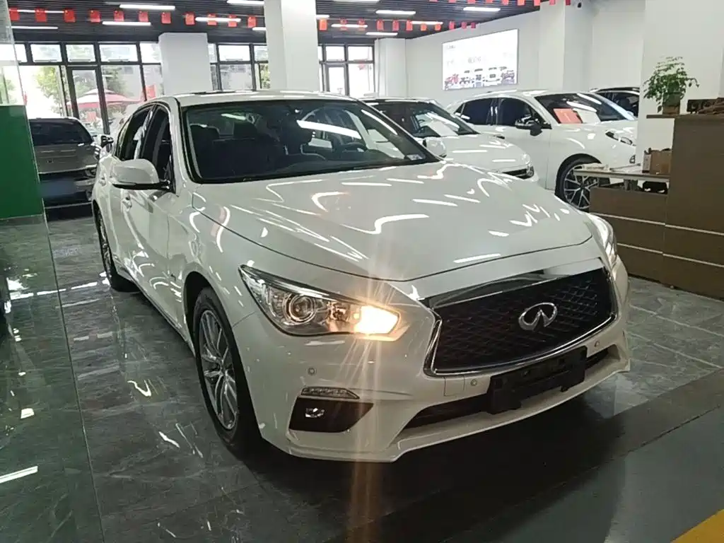 Infiniti Q50L 2020 2018 2.0T Comfort (China VI)