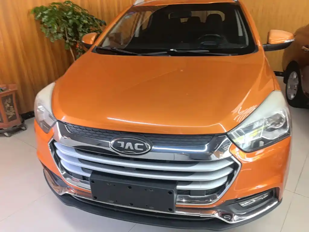 Фото 3 - JAC Refine S2