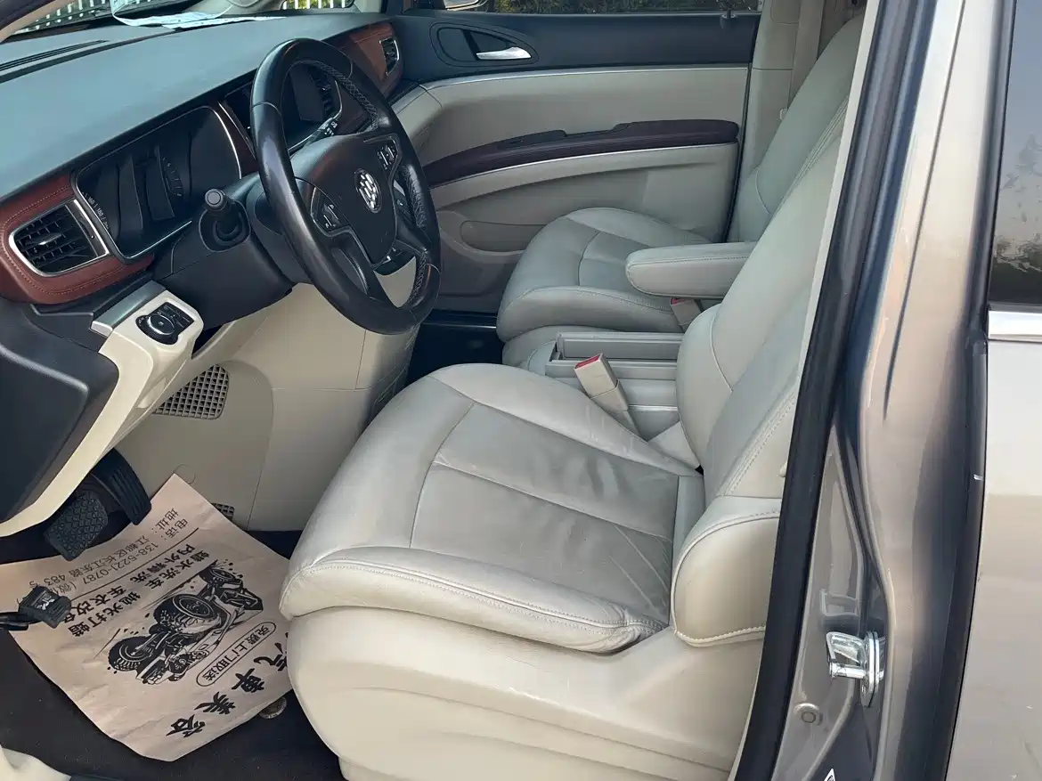 Buick GL8 2018 28T Luxury Model China VI фото 9