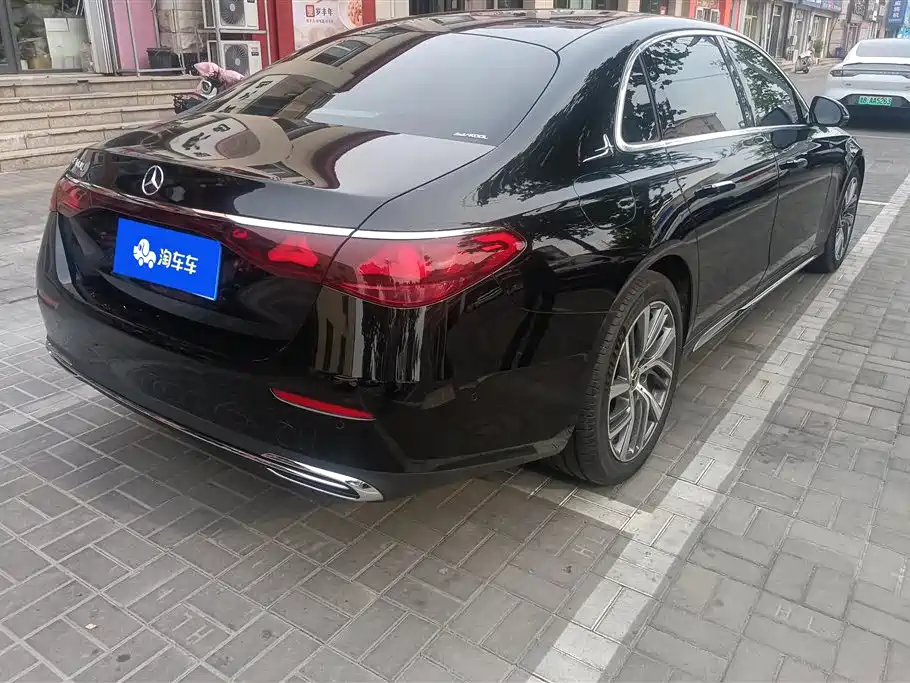Mercedes-Benz E-Class 2024 E 300 L Fashion фото 3