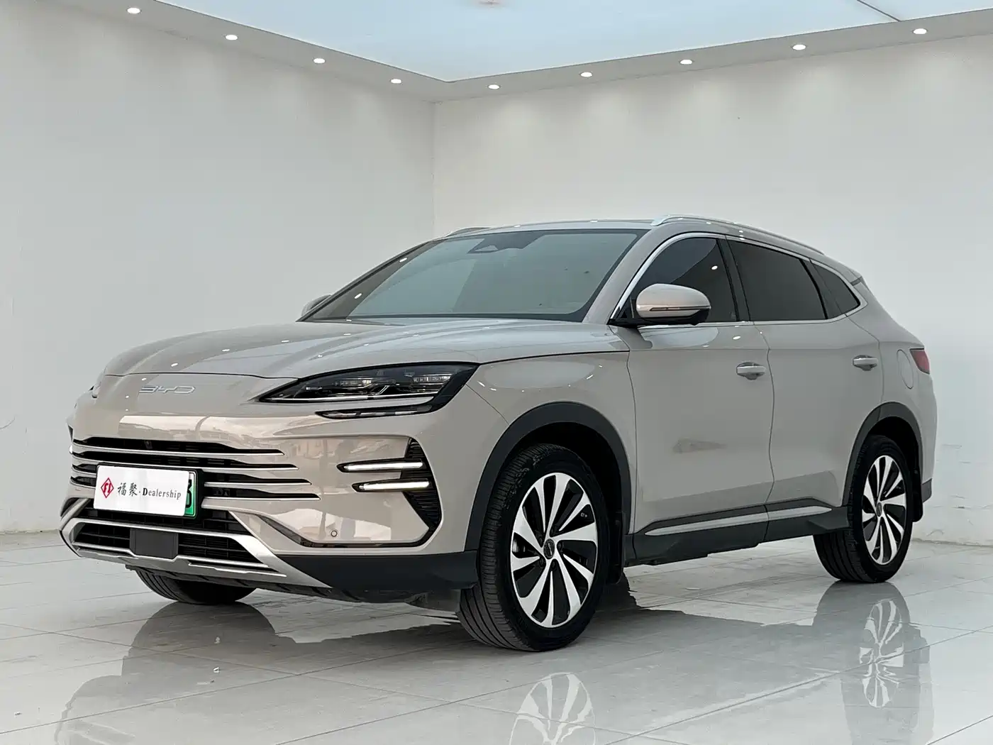BYD Song PLUS PHEV 2024 Glory Edition DM-i 150km Flagship PLUS фото 2