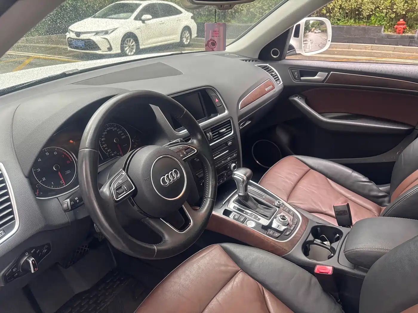 Фото 12 - Audi Q5