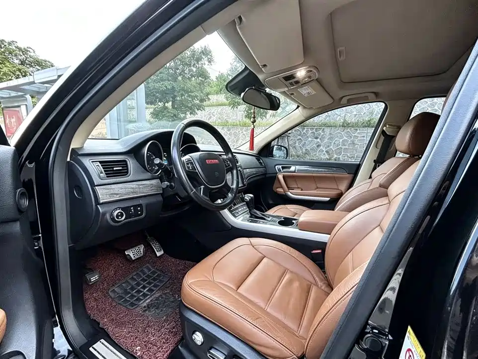 Haval H8 2015 2.0T 2WD Premium Edition фото 7