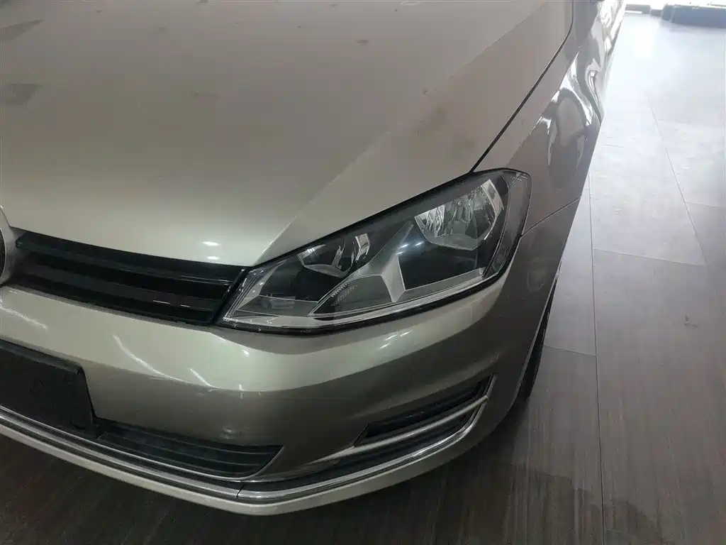 Volkswagen Golf 2016 230TSI Automatic Comfort фото 24