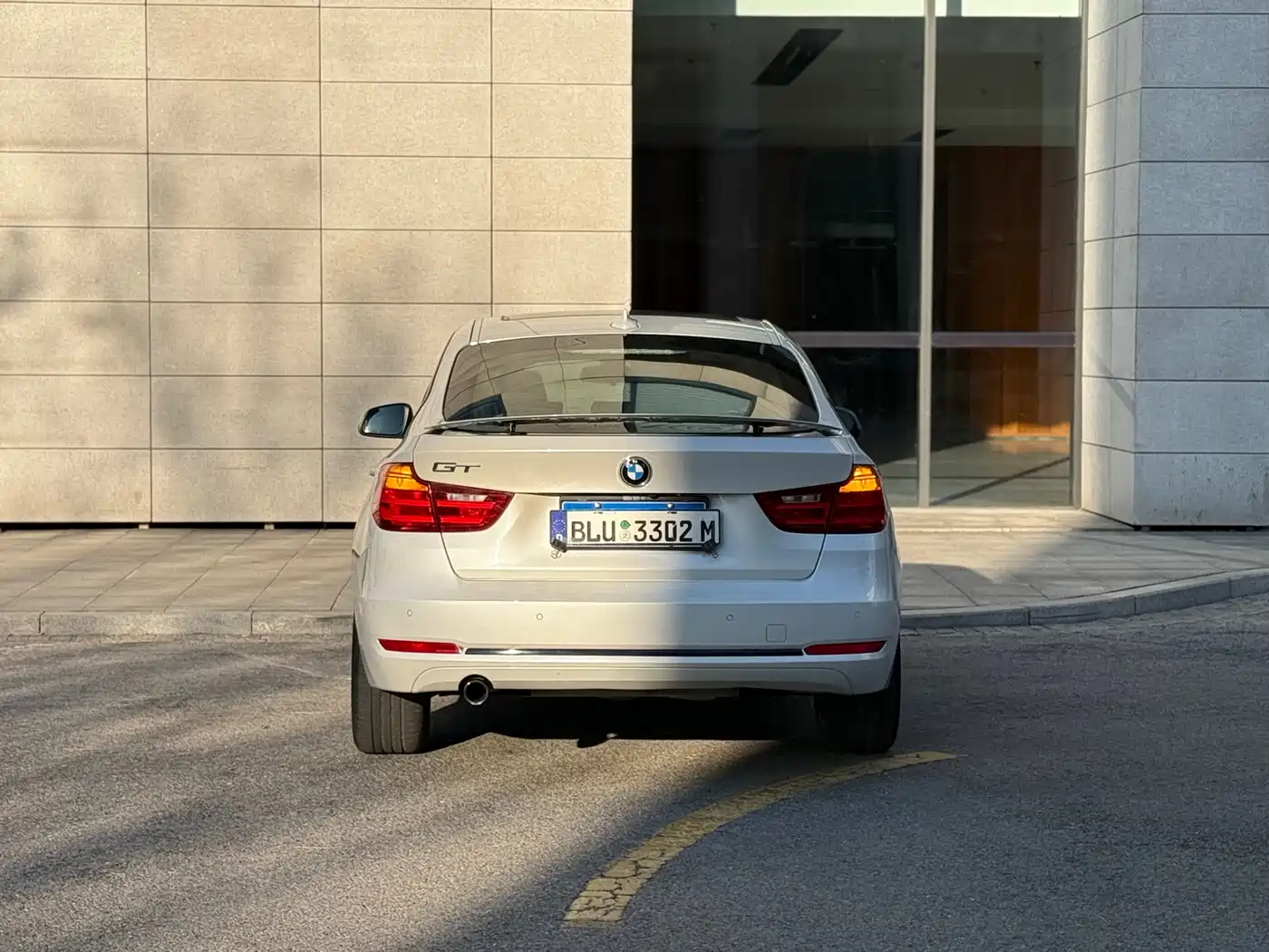 BMW 3 Series GT 2016 320i Design Package фото 18