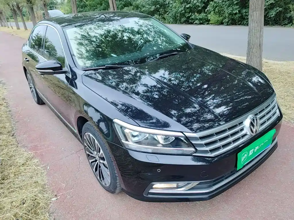 Photo 4 - Volkswagen Passat