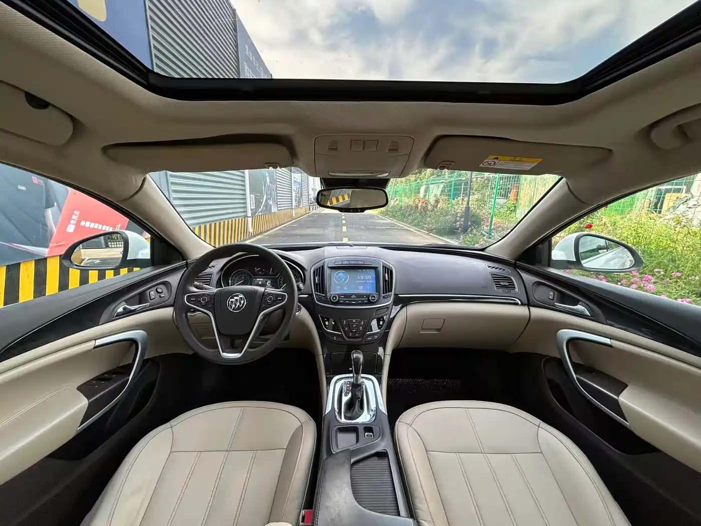 Buick Regal 2015 2.0L Elite Fashion Model фото 6