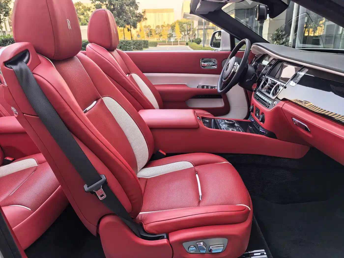 Rolls-Royce Dawn 2021 2018 6.6T Standard