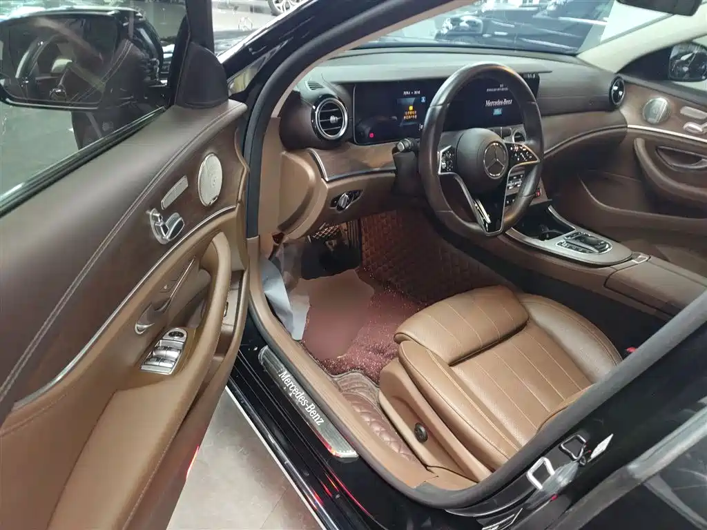 Mercedes-Benz E-Class 2022 Second Facelift E 300 L Luxury фото 12
