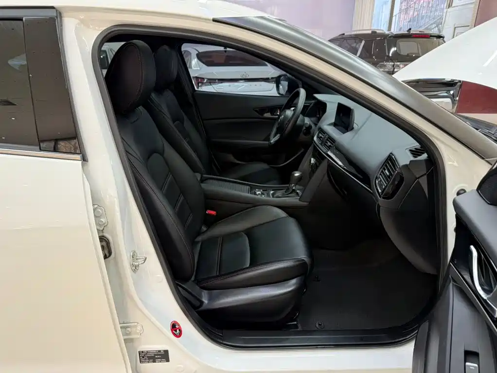 Mazda CX-4 2023 2021 2.0L Auto FWD Skyactiv Explorer Edition
