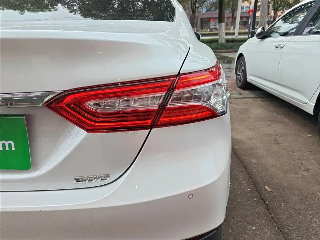 Toyota Camry 2021 2.0G Luxury Edition фото 8