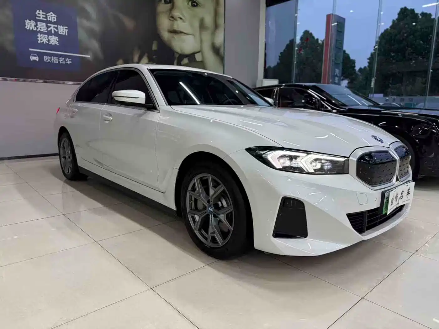BMW i3 2024 eDrive 35 L фото 3