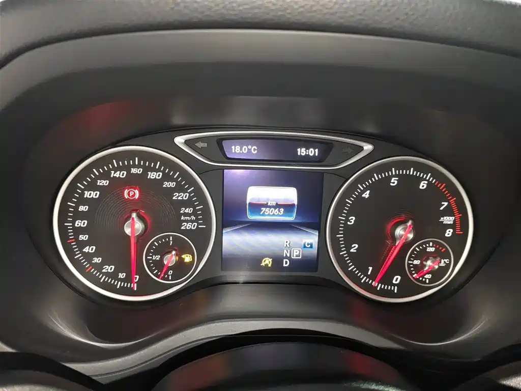 Mercedes-Benz B-Class 2018 B 200 Sport фото 7