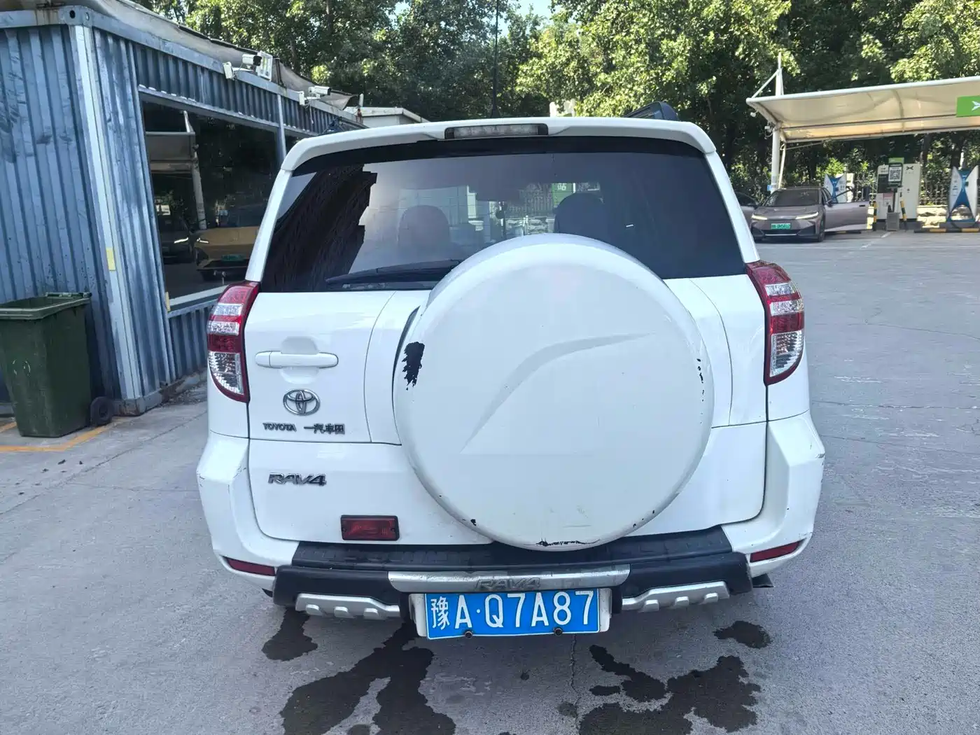 Toyota RAV4 Rongfang 2010 2.0L Automatic Luxury Upgrade Edition фото 6