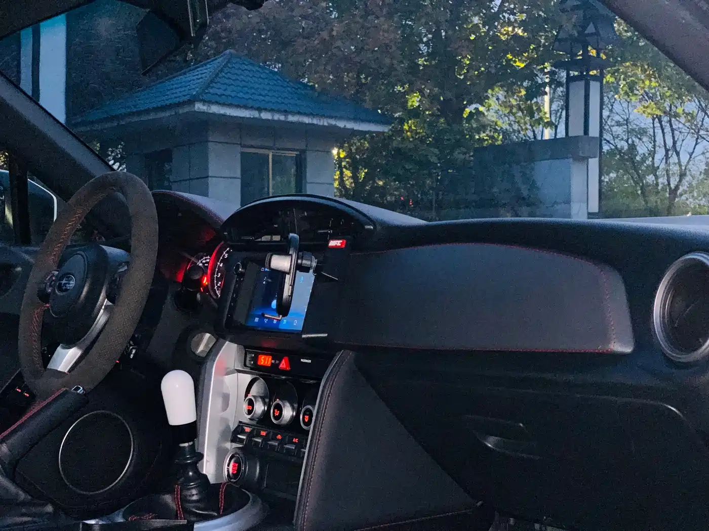 Subaru BRZ 2017 2.0i Manual type-S Edition фото 10