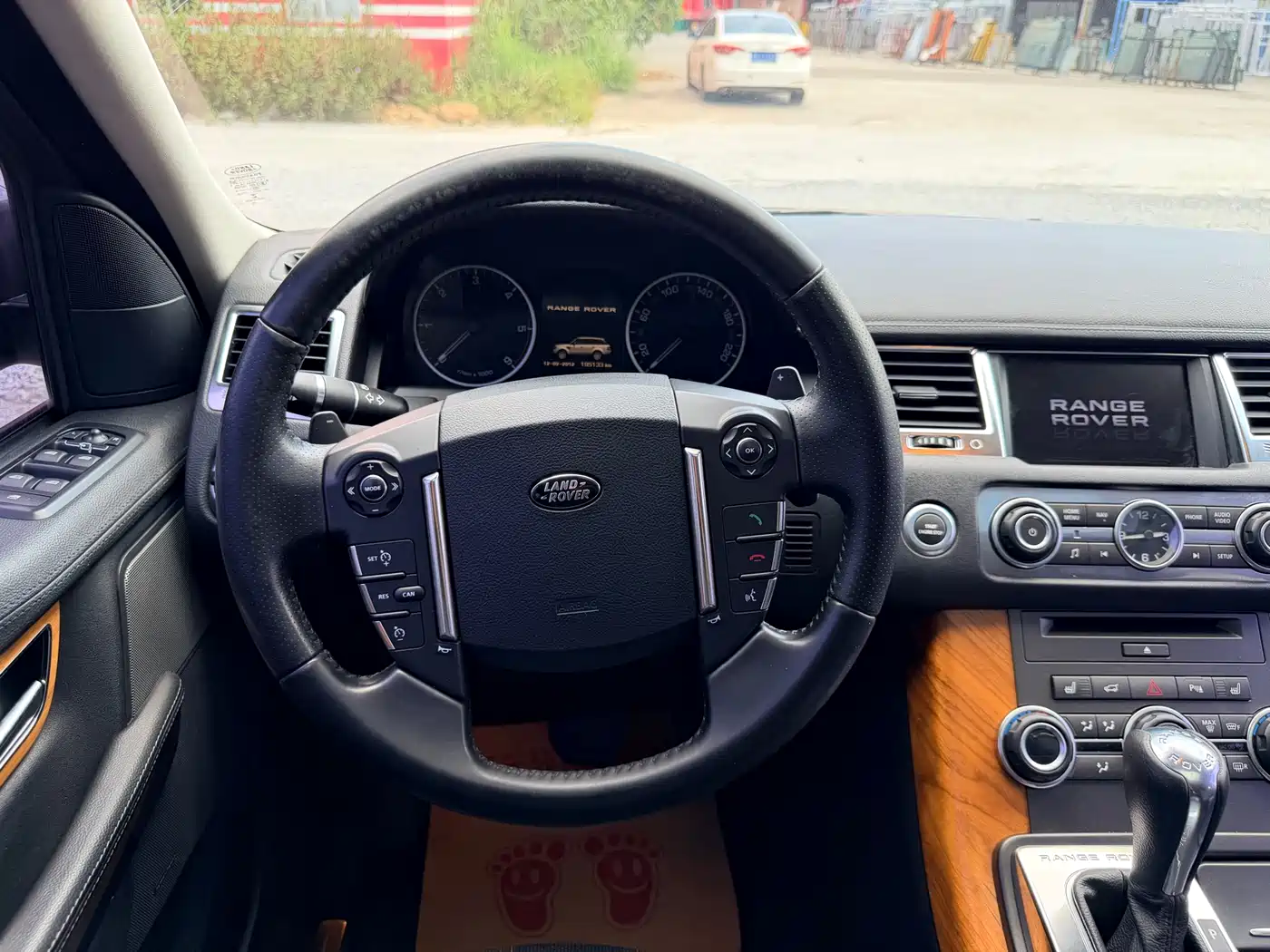 Land Rover Range Rover Sport 2013 3.0 TDV6 Diesel фото 14