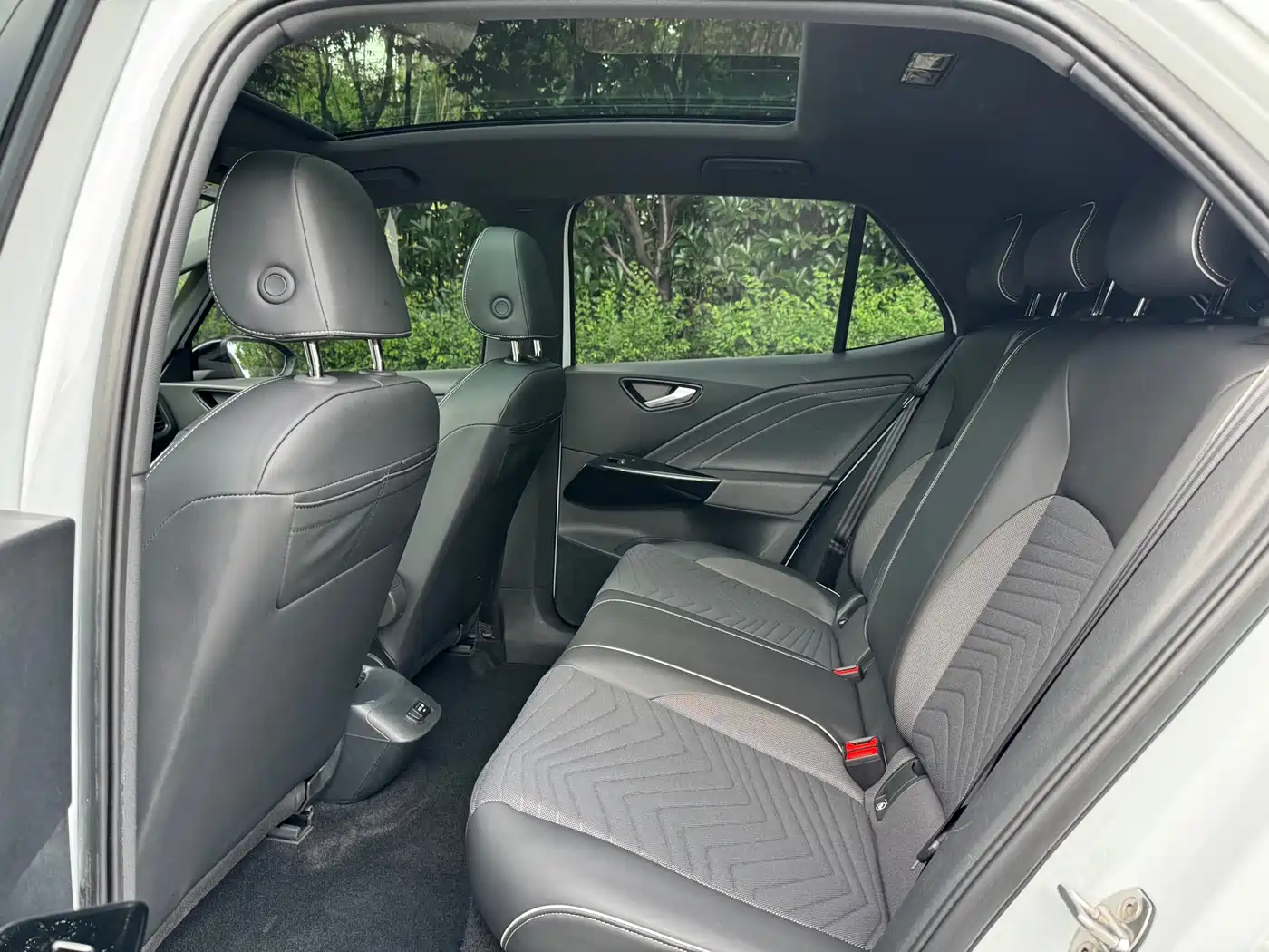 Volkswagen ID.3 2023 Upgraded Pure Intelligence Edition фото 14
