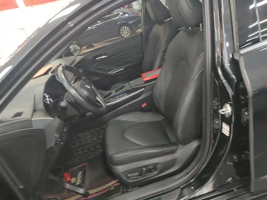 Toyota Avalon 2019 2.5L Touring Premium Edition China VI фото 11
