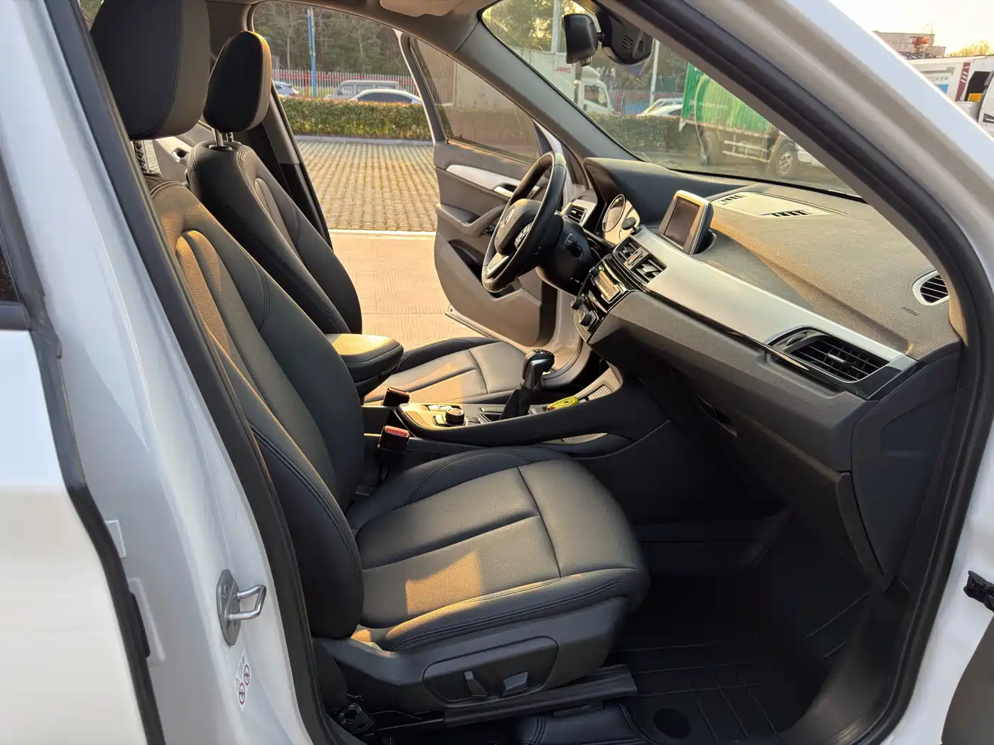BMW X1 2019 sDrive18Li Fashion Model фото 11