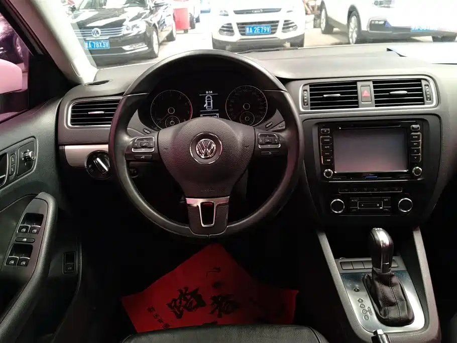 Volkswagen Sagitar 2014 1.4TSI Automatic Luxury фото 15
