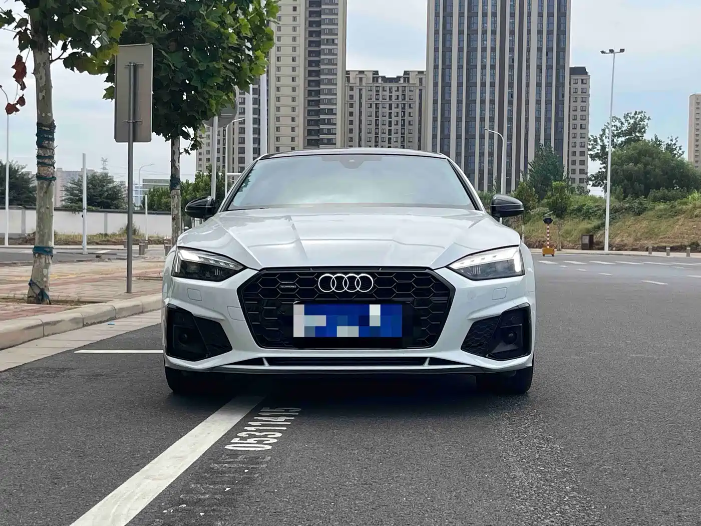 Photo 2 - Audi A5 (Import)