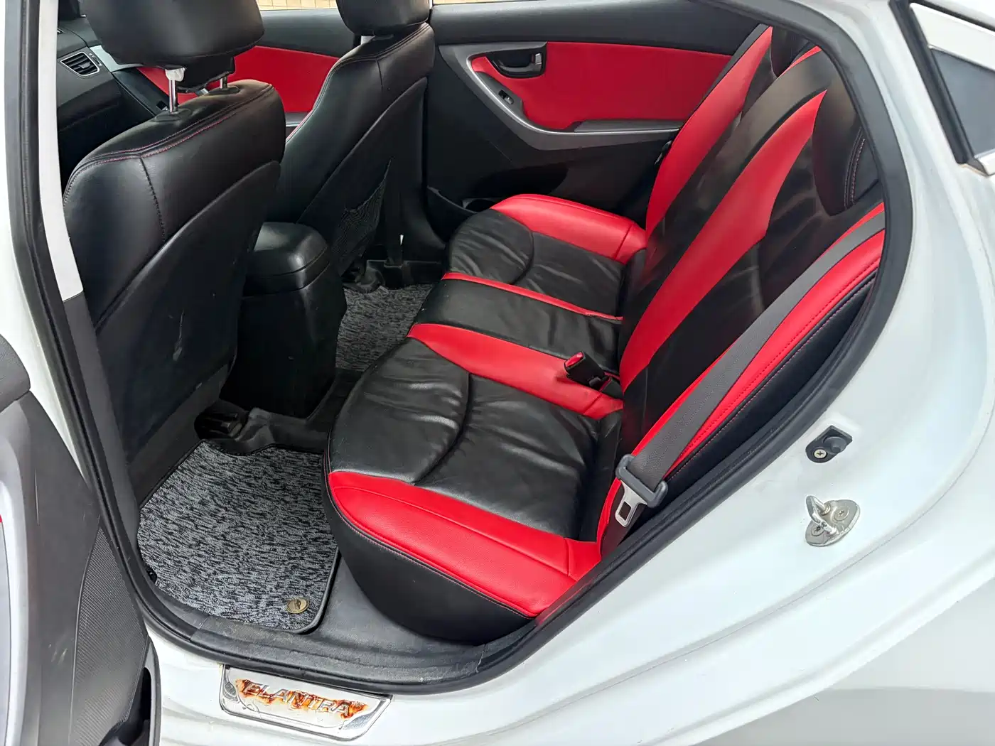 Hyundai Langdong 2015 1.6L Auto Trend фото 6