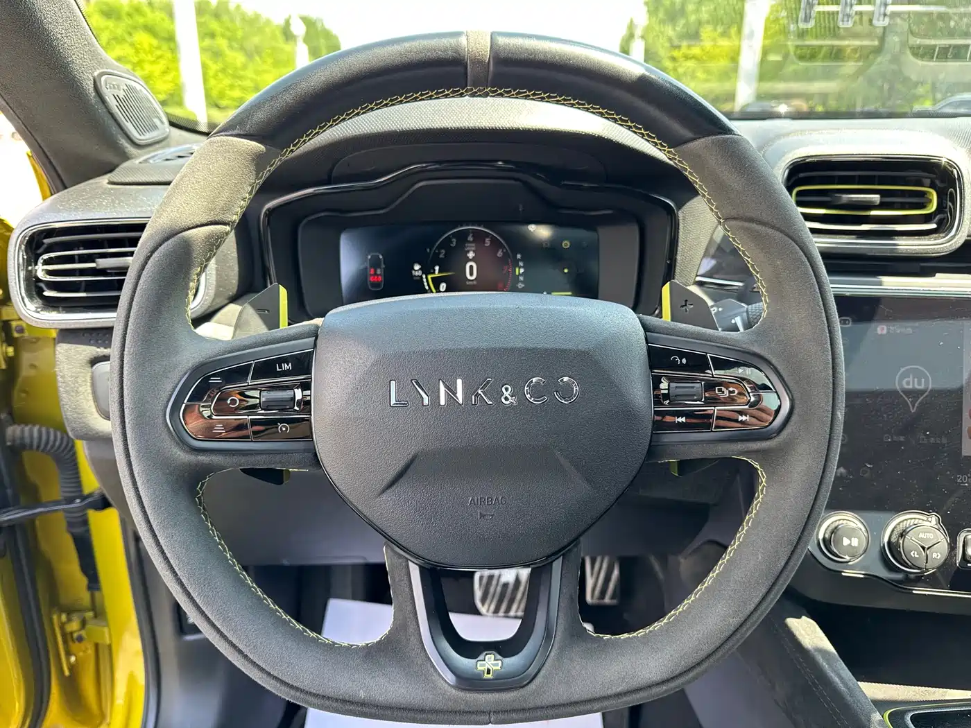 Lynk & Co 03 2021 03+ 2.0TD Auto Wind Rider Edition фото 10