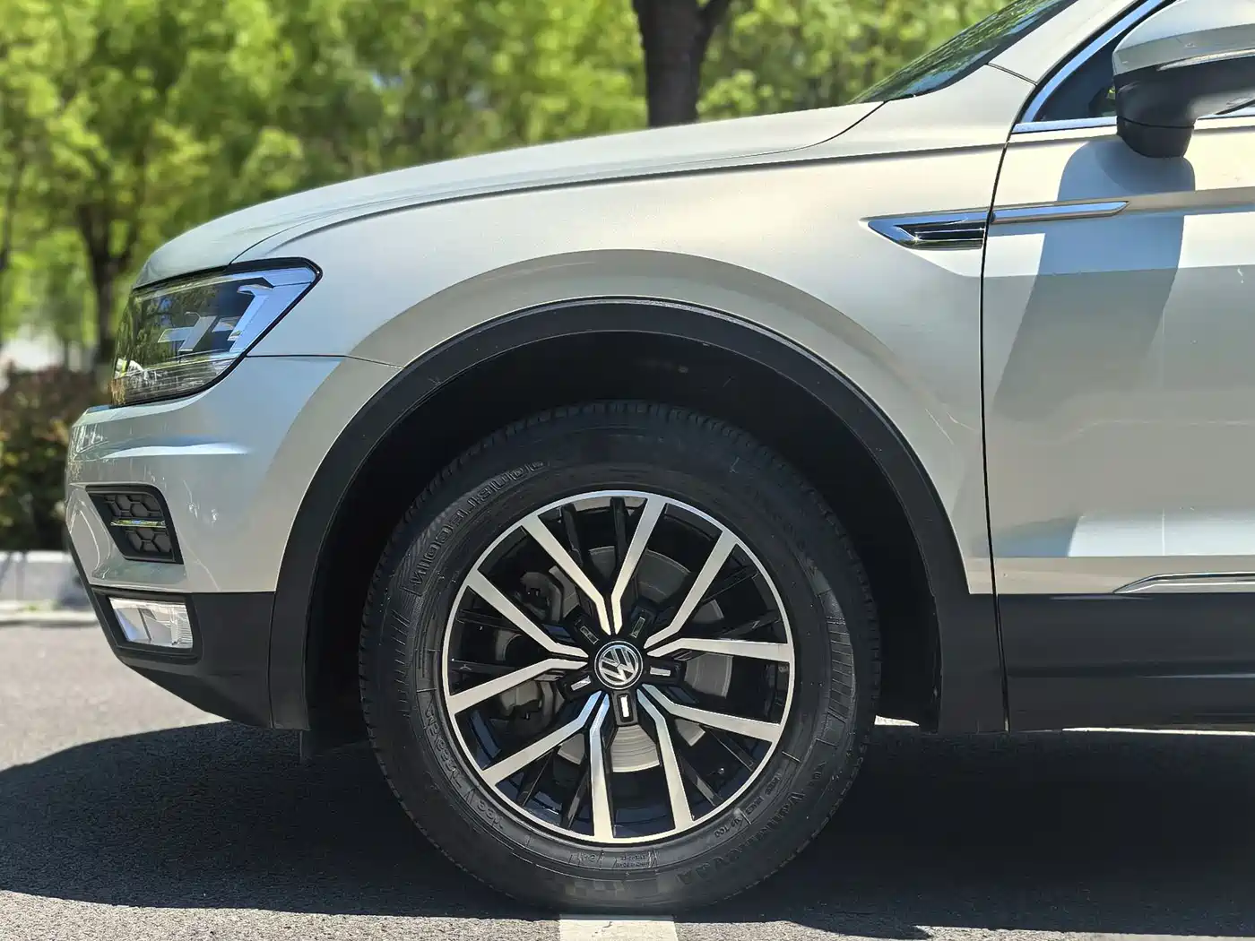 Volkswagen Tiguan L 2017 330TSI Automatic 2WD Luxury Edition фото 10