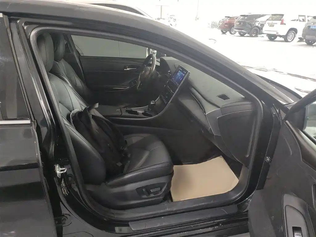 Toyota Avalon 2022 2.0L Luxury Edition фото 19