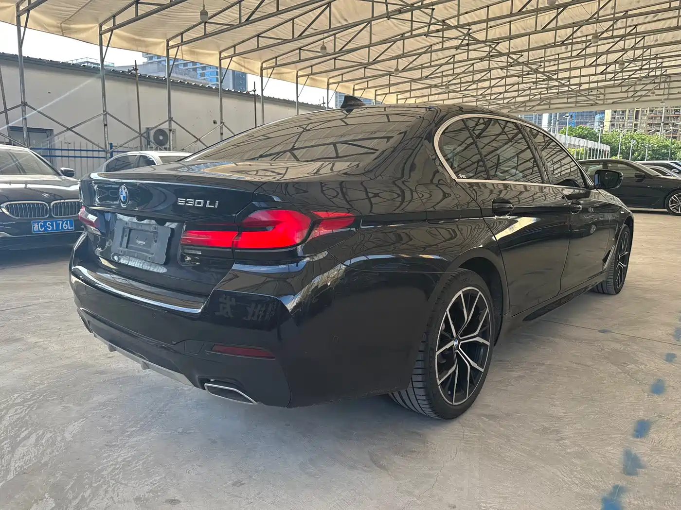 BMW 5 Series 2021 530Li Leading Luxury Package фото 12