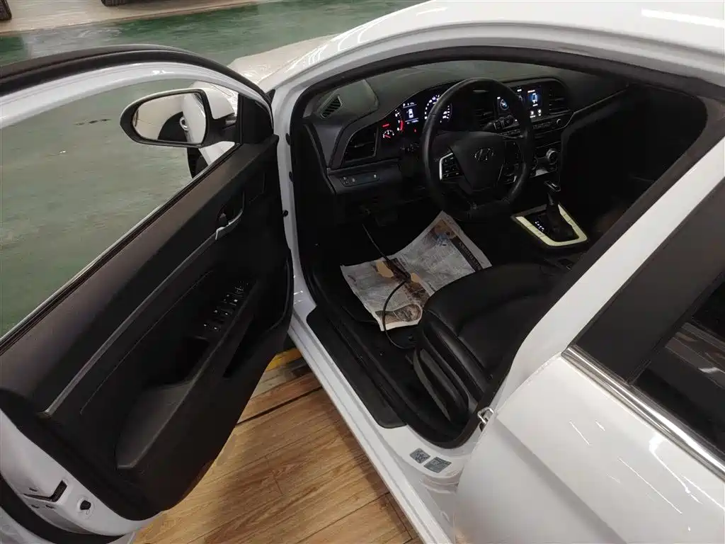 Hyundai Elantra 2020 1.5L CVT Smart Style·Elite фото 12