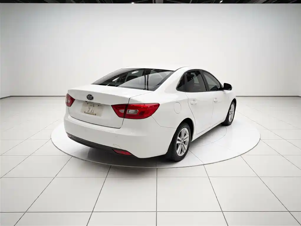 Besturn B30 2018 2017 1.6L Manual Luxury
