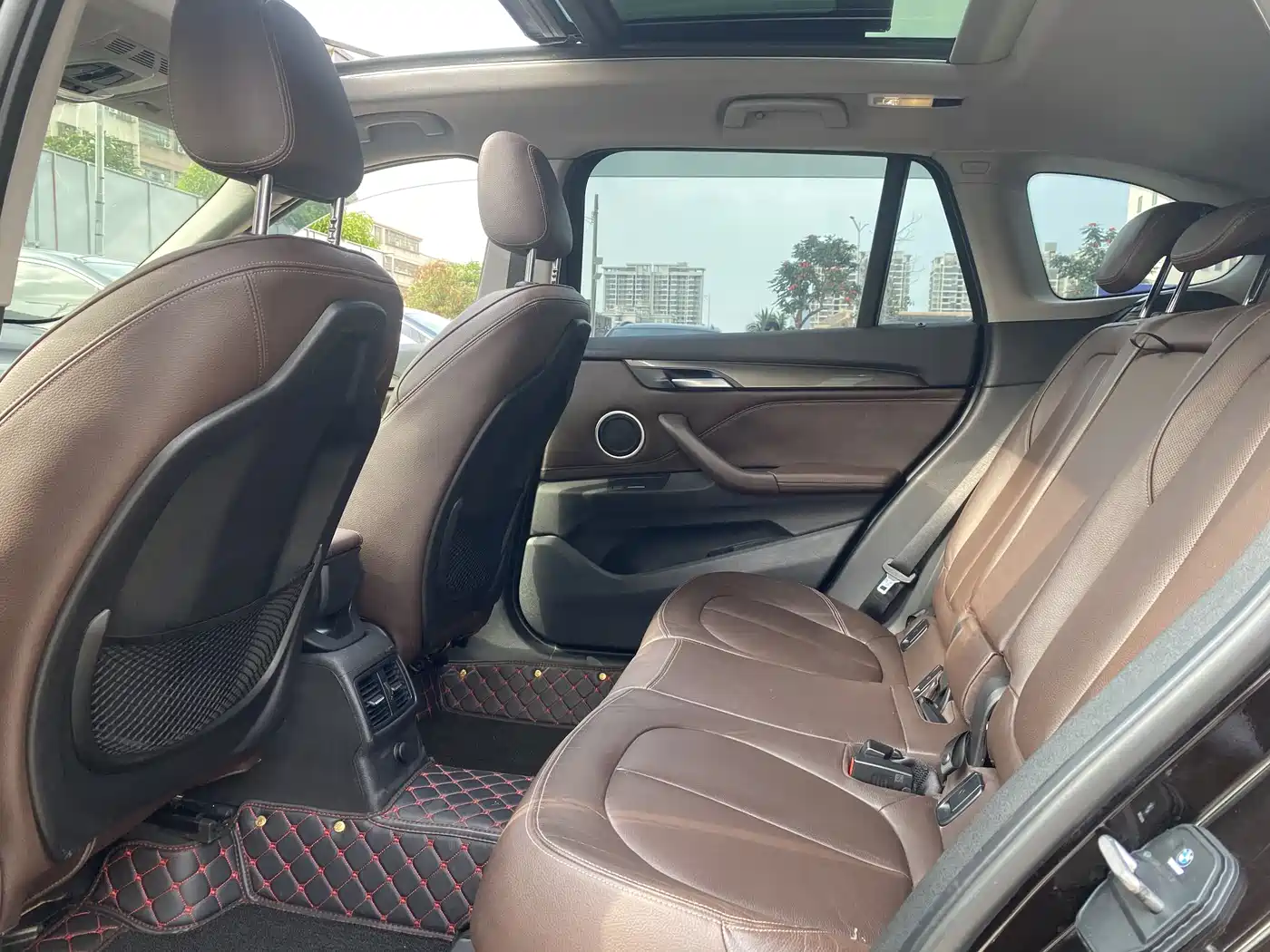 BMW X1 2018 xDrive20Li Luxury Model фото 15