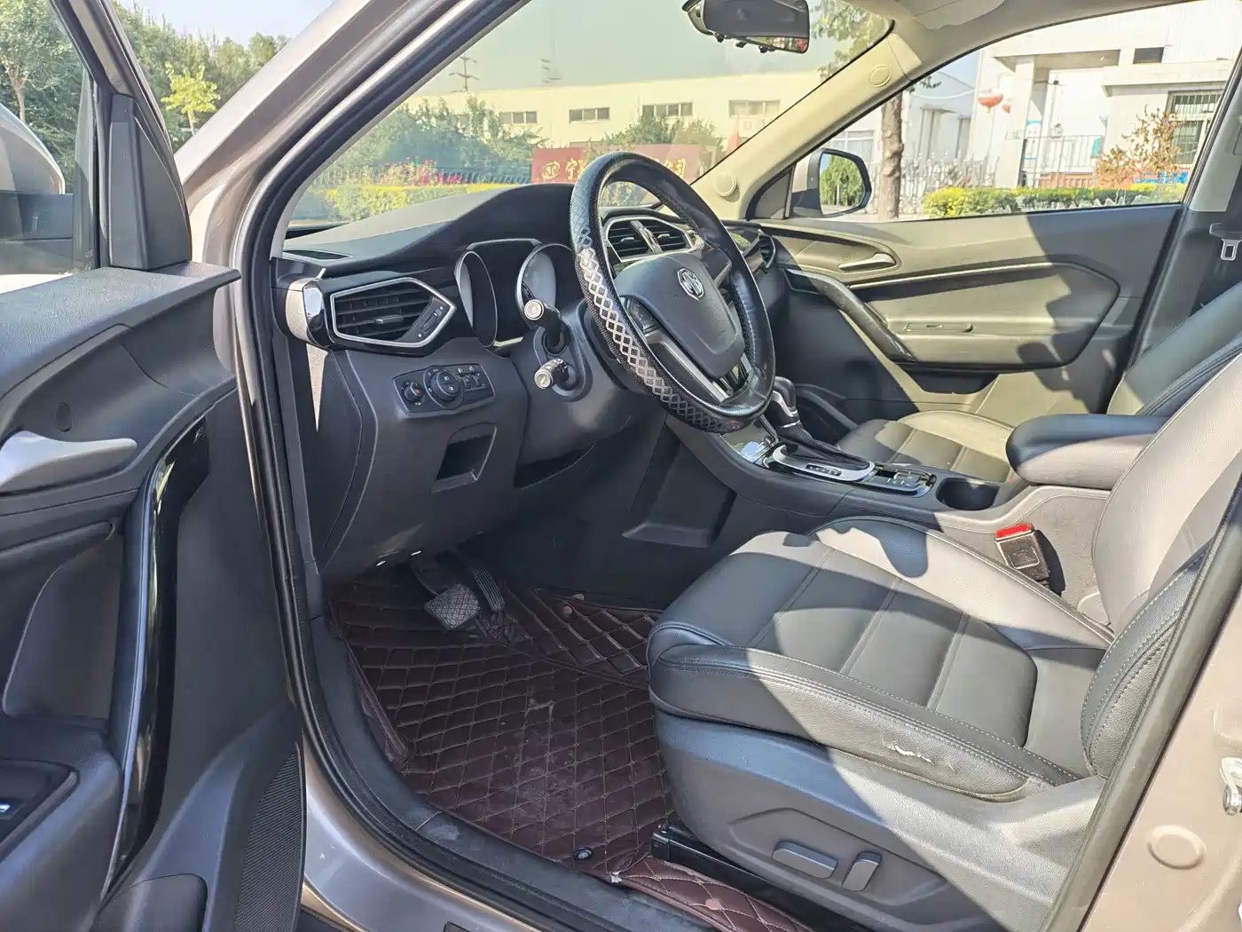 MG Roewe RX5 2015 2015 1.5TGI TST Luxury Edition