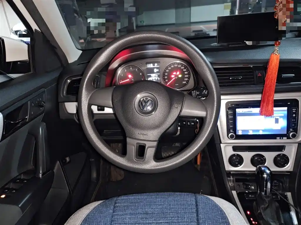 Volkswagen Lavida 2014 1.4TSI DSG BlueMotion Technology фото 3